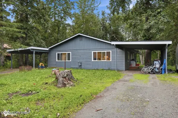 961 E Dellwood Street, Wasilla, AK 99654