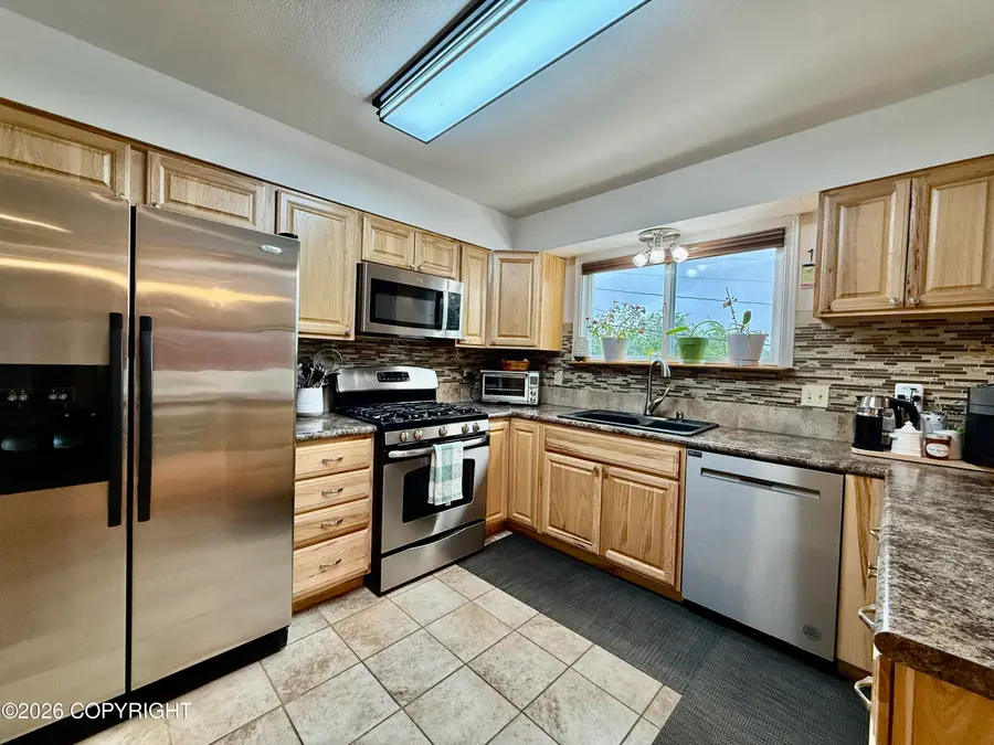 1612 Cara Loop, Anchorage, AK 99515 - #3