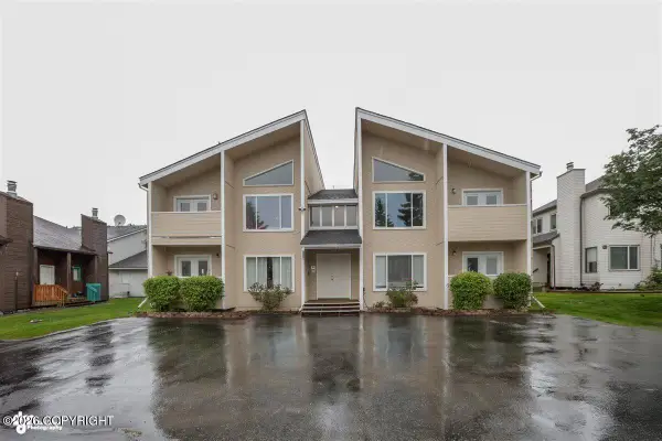 1911 Congress Circle, Anchorage, AK 99507