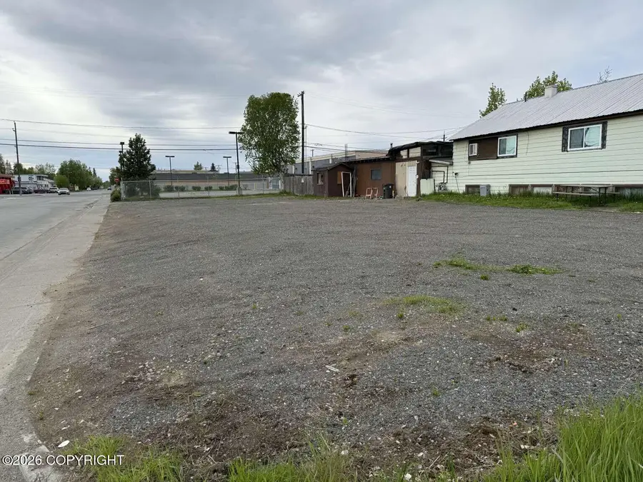 1342 Hyder Street, Anchorage, AK 99501 - #3