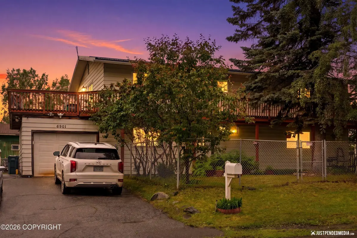 6901 Trafford Drive, Anchorage, AK 99504 - #1