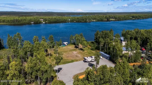 3732 S Horseshoe Lake Road, Big Lake, AK 99623