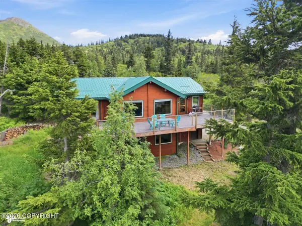 6841 Potter Heights Drive, Anchorage, AK 99516