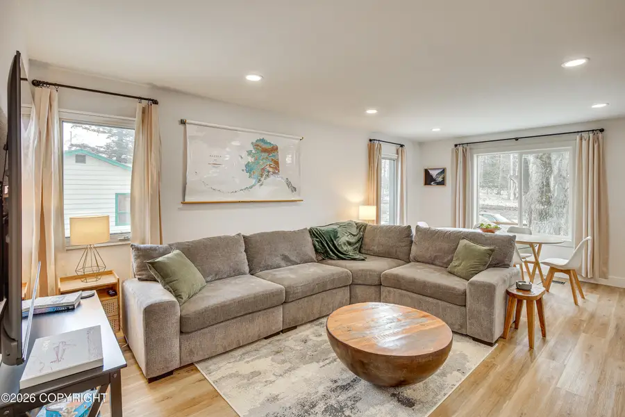 531 E Arctic Avenue, Palmer, AK 99645 - Image #2