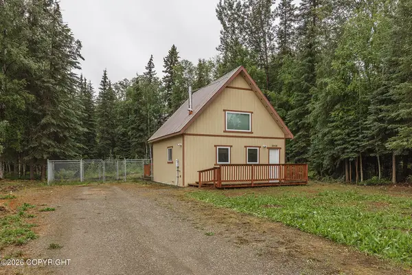 2046 Loose Moose Loop, North Pole, AK 99705