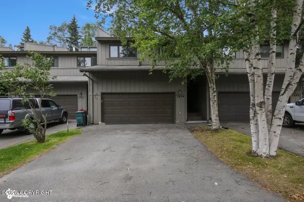 7854 Highlander Drive, Anchorage, AK 99518