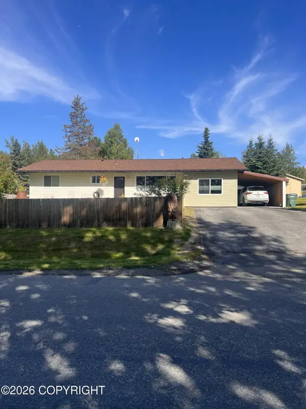 11541 Lower Sunny Circle, Eagle River, AK 99577