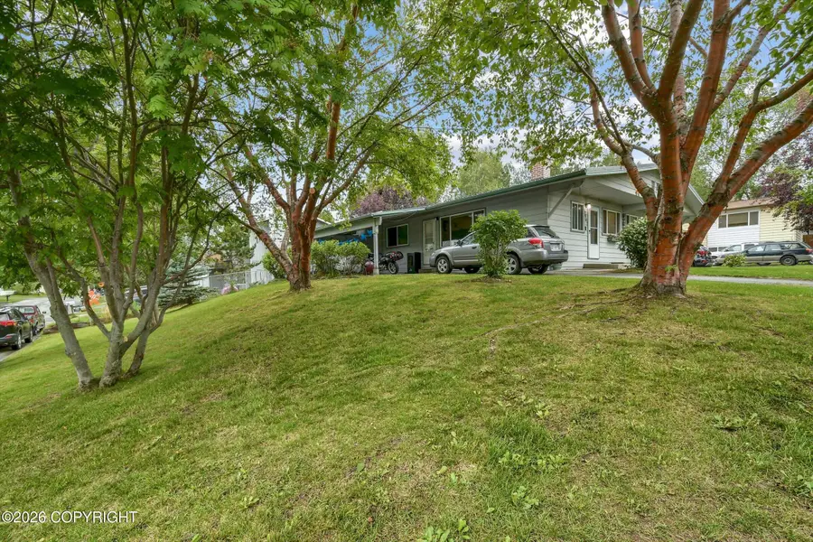 4907 E 43rd Avenue, Anchorage, AK 99508 - #3