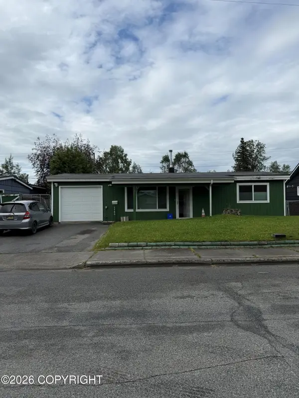 1746 Kuskokwim Street, Anchorage, AK 99508