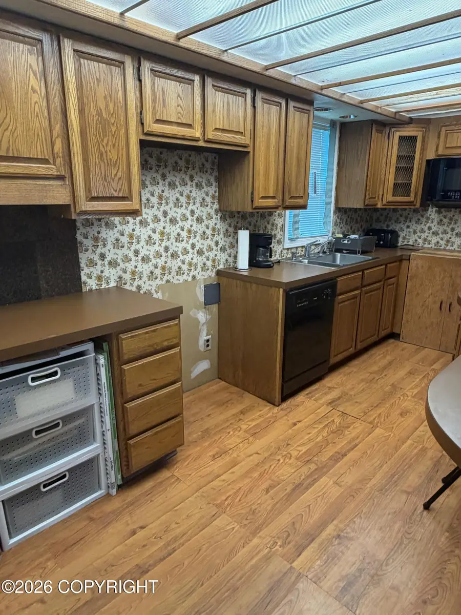 1746 Kuskokwim Street, Anchorage, AK 99508 - #2