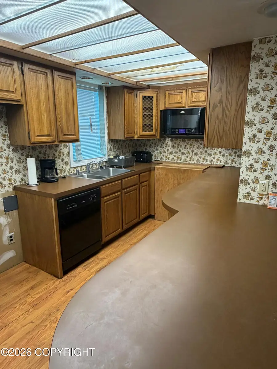 1746 Kuskokwim Street, Anchorage, AK 99508 - #3