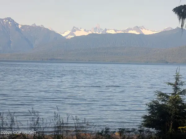 707-B Sandy Beach Road, Petersburg, AK 99833