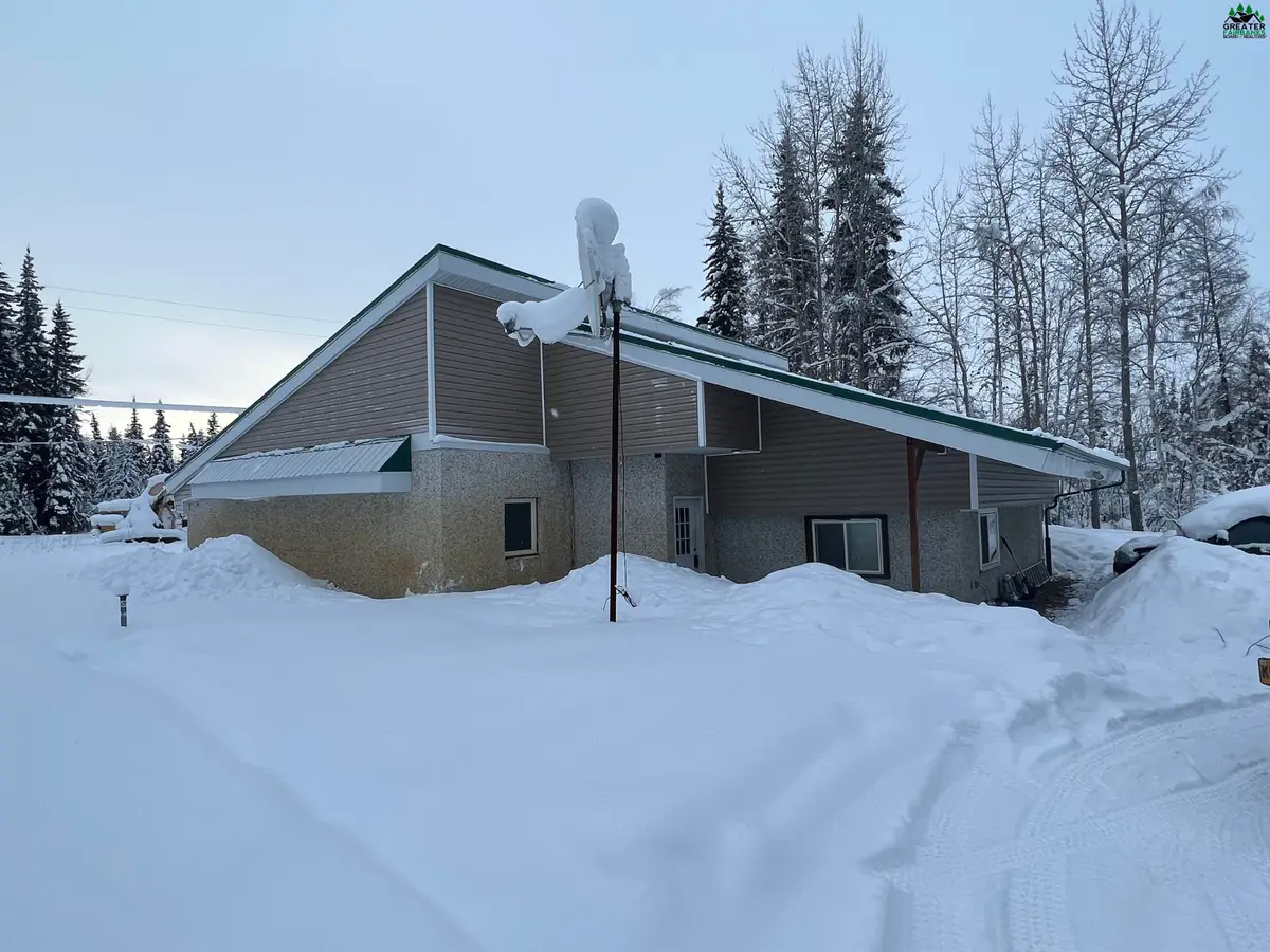 885 MEMORY AVENUE, North Pole, AK 99705 - #1