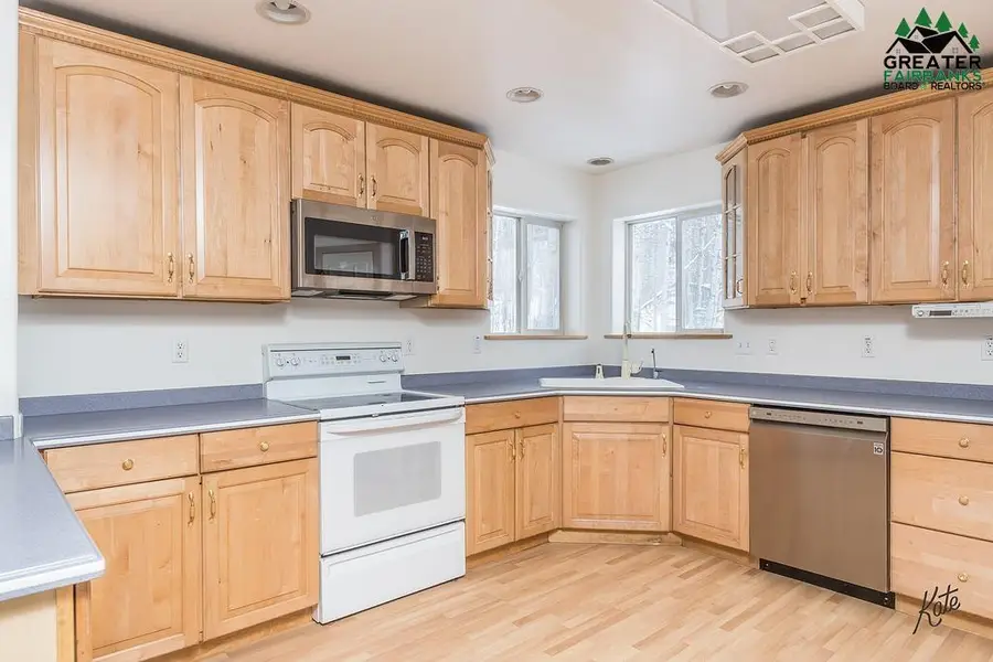 362 WINTER STREET, Fairbanks, AK 99712 - #2