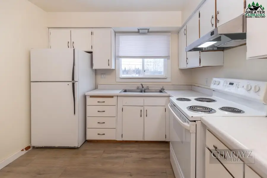827 / 829 17TH AVENUE, Fairbanks, AK 99712 - #3