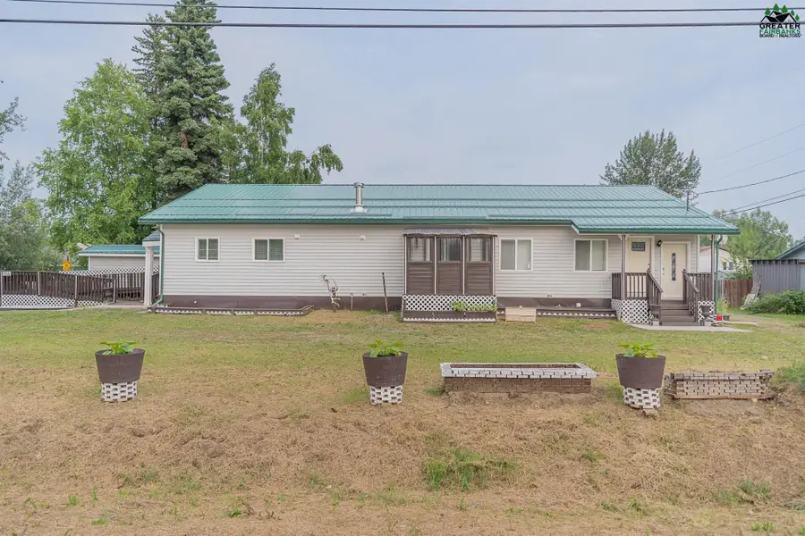 104 E 6TH AVENUE, North Pole, AK 99705 - #2