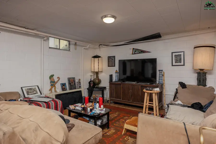 1104 6TH AVENUE, Fairbanks, AK 99701 - #2