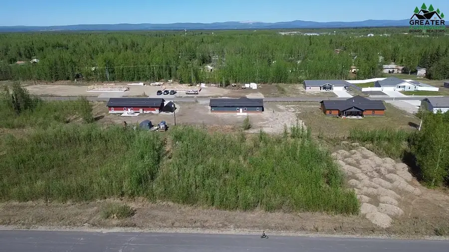 2783 W SECOND AVENUE, North Pole, AK 99705 - #2