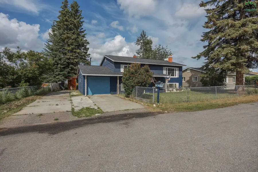 2808 KUSKOKWIM AVENUE, Fairbanks, AK 99709 - #2