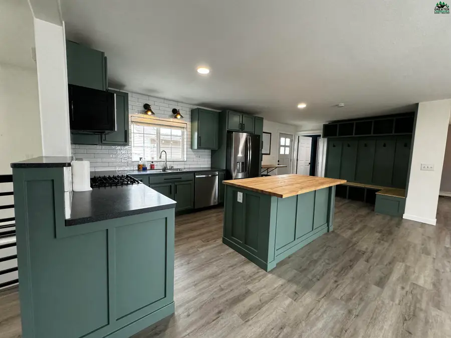 363 PARK WAY DRIVE, North Pole, AK 99705 - #3