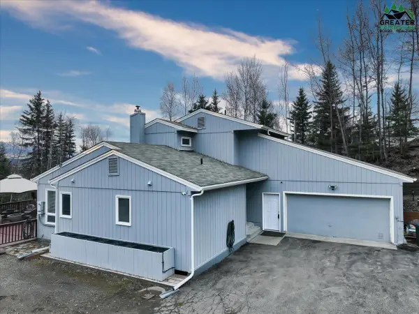400 CRESTMONT DRIVE, Fairbanks, AK 99709