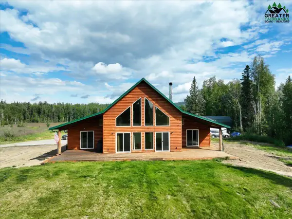 150 S GRANGE HALL ROAD, Fairbanks, AK 99712