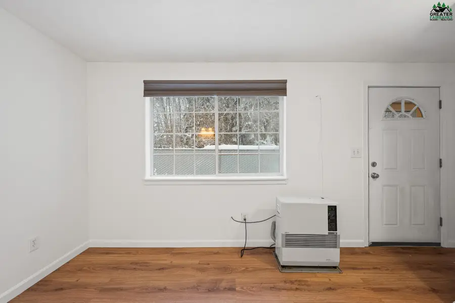 298 W 5TH AVENUE, North Pole, AK 99705 - Image #3