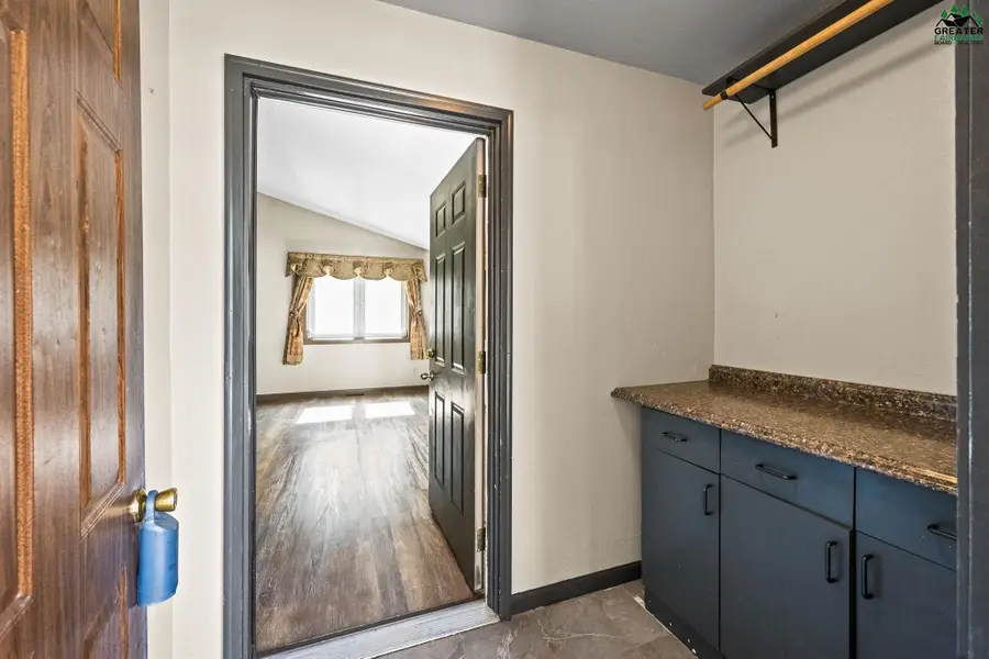 470 STERNWHEELER DRIVE, North Pole, AK 99705 - #2