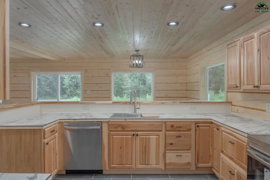 5845 CLEVELAND AVENUE, Salcha, AK 99714 - #3