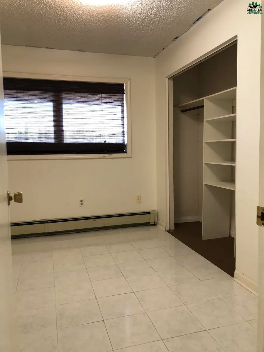 228 WOODRIDGE STREET, Fairbanks, AK 99701 - #3