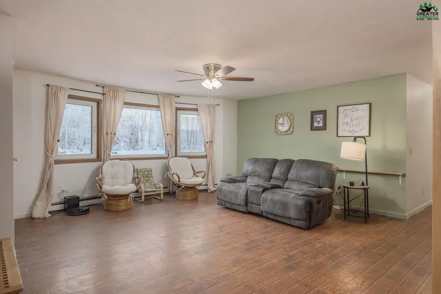 3975 HOLLENBECK AVENUE, North Pole, AK 99705 - #2