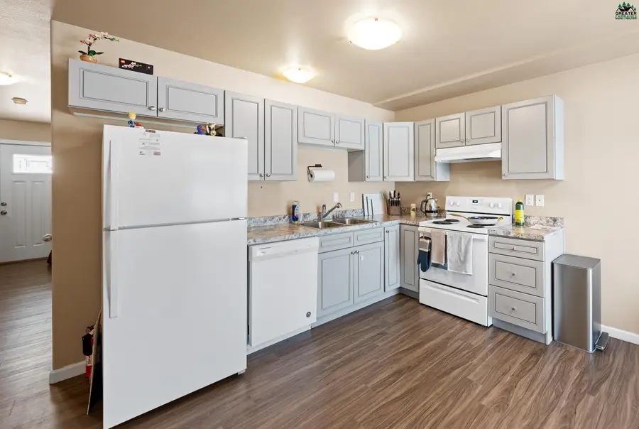 2000 SUNLIT FIELDS COURT, North Pole, AK 99705 - #2