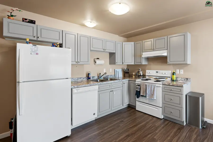 2000 SUNLIT FIELDS COURT, North Pole, AK 99705 - #3