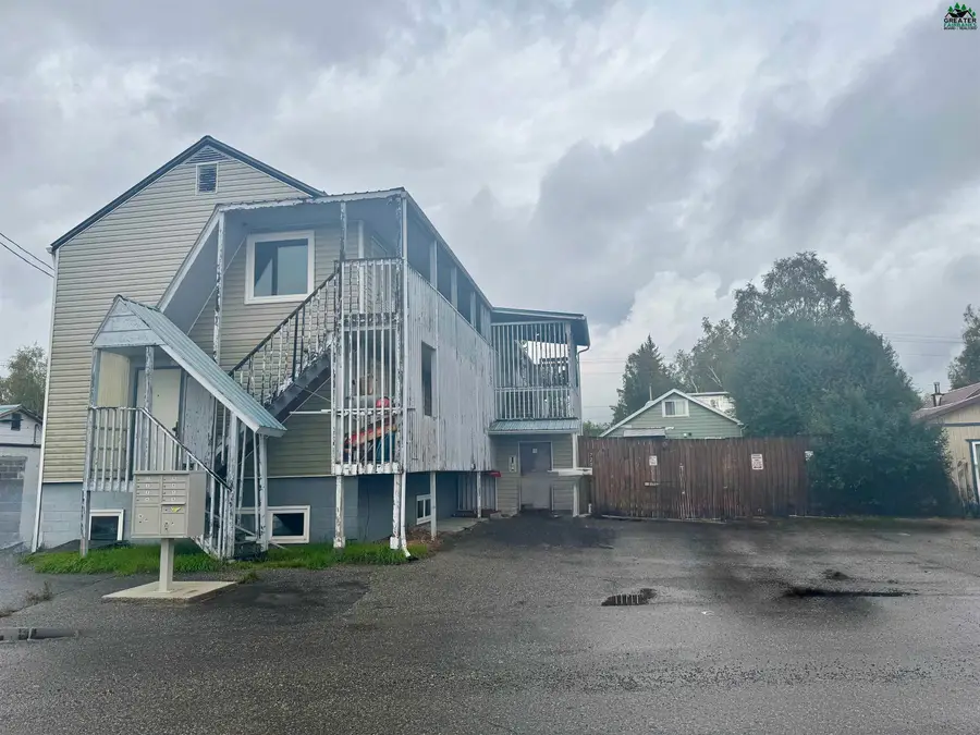 720 10TH AVENUE, Fairbanks, AK 99701 - #2