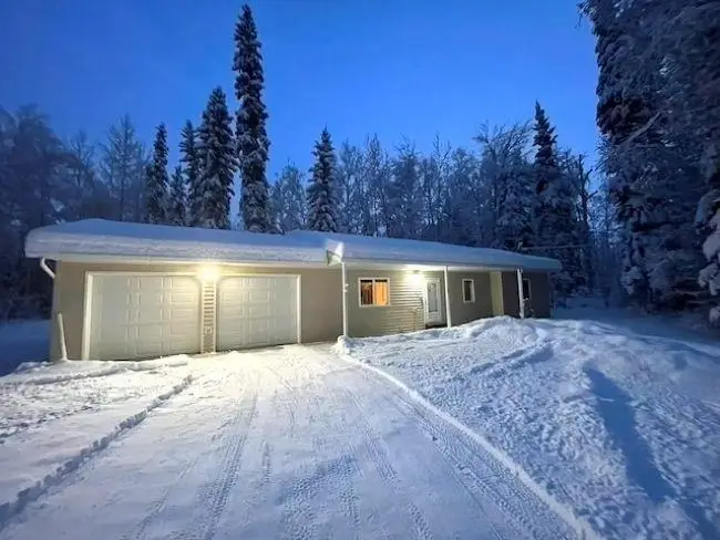 3785 HELENSDALE AVENUE, North Pole, AK 99705 - #1