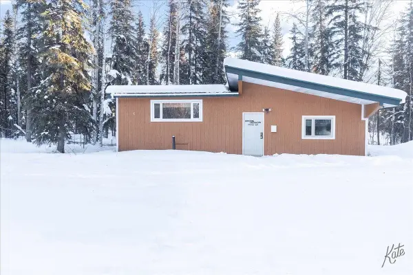 2596 DIAMOND STREET, North Pole, AK 99705