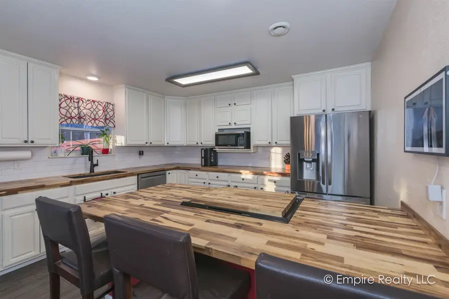 2140 PUELLA STREET, North Pole, AK 99705 - #3