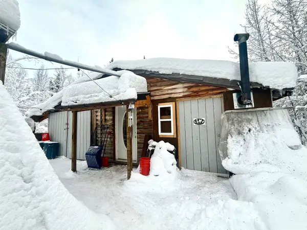 419 N GRANGE HALL ROAD, Fairbanks, AK 99712