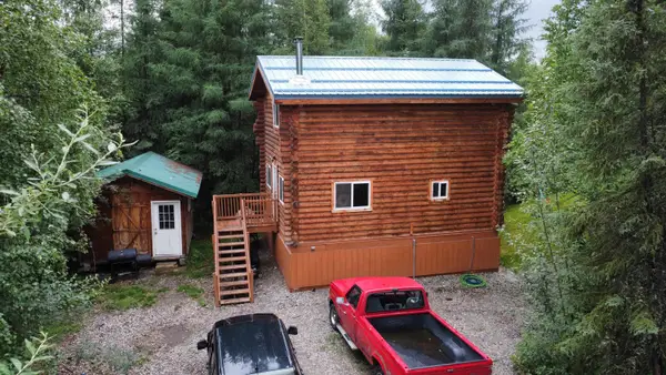 1515 SAILOR COURT, North Pole, AK 99705