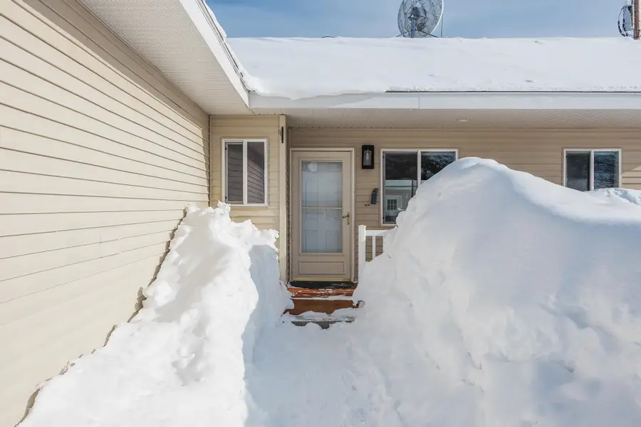 983 MINUTEMAN LOOP, North Pole, AK 99705 - #2