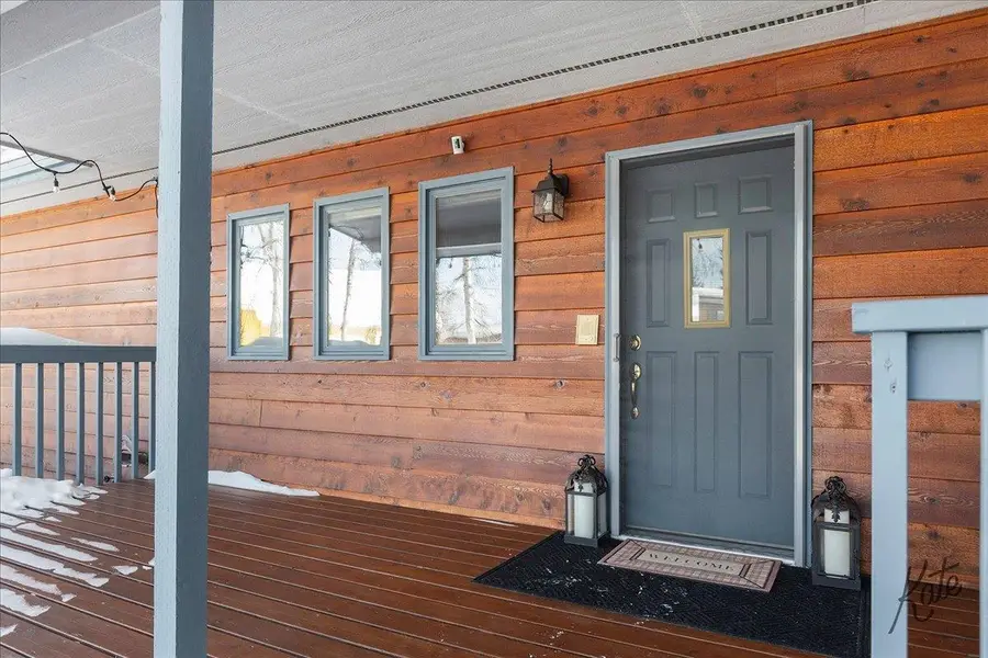 909 PARK DRIVE, Fairbanks, AK 99709 - #2