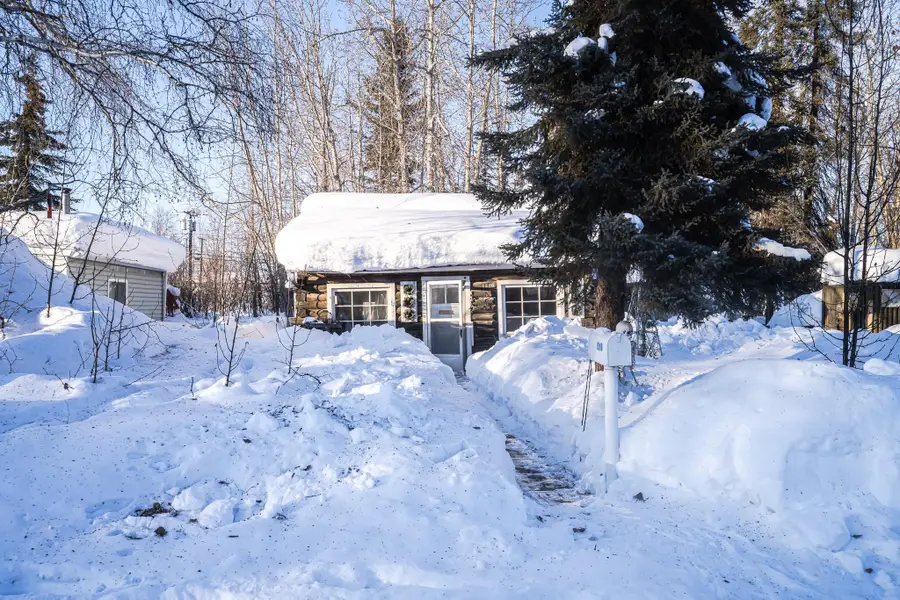 1310 20TH AVENUE, Fairbanks, AK 99701 - #2