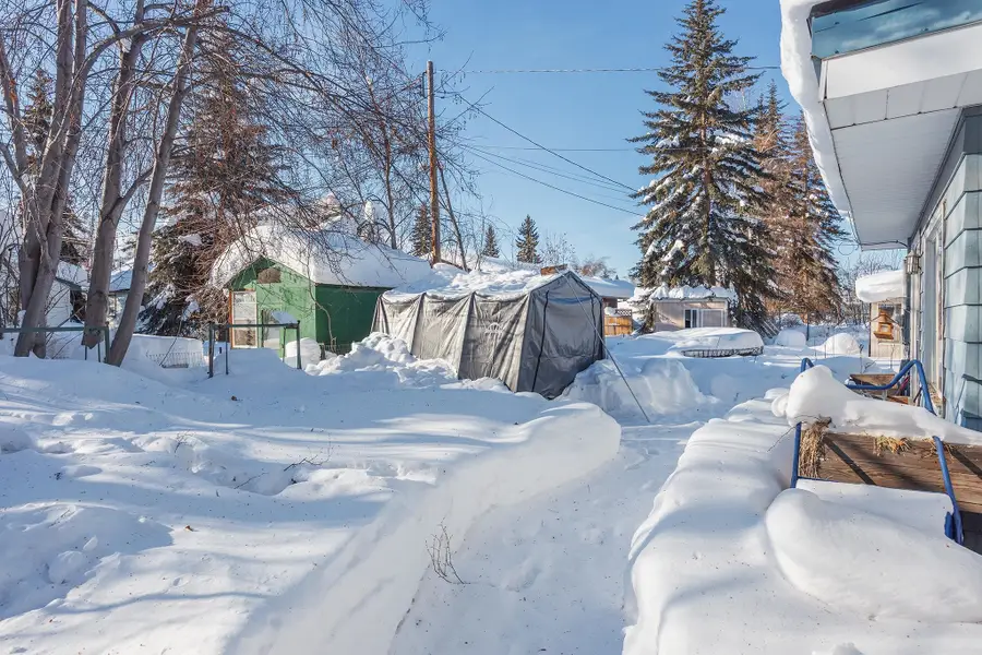 1507 4TH AVENUE, Fairbanks, AK 99701 - #2