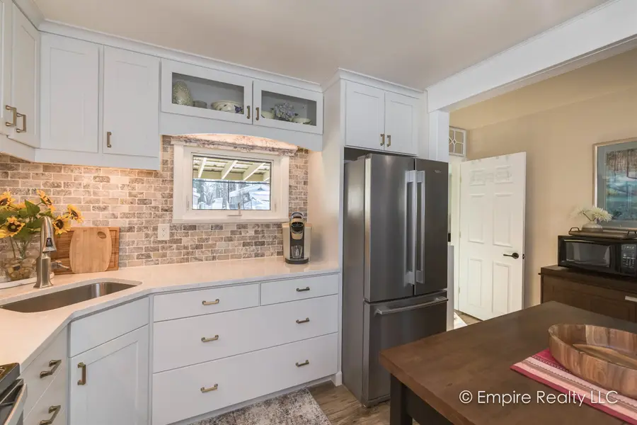 1813 CENTRAL AVENUE, Fairbanks, AK 99709 - #3