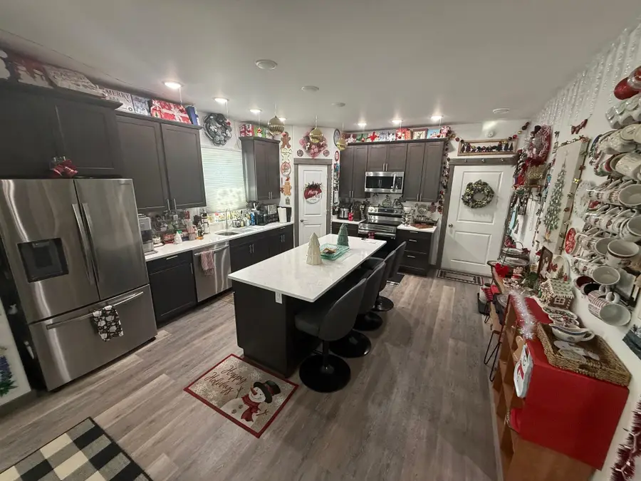 2764 W FIRST AVENUE, North Pole, AK 99705 - #3