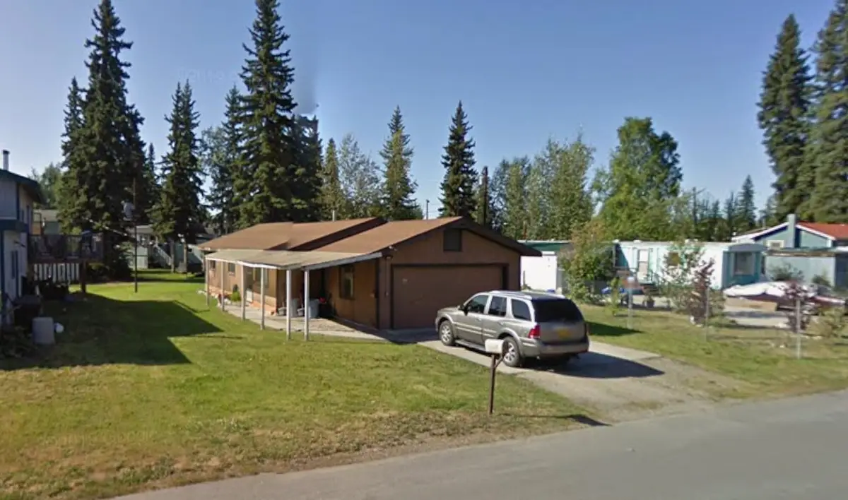1207 WARREN STREET, Fairbanks, AK 99701 - #1