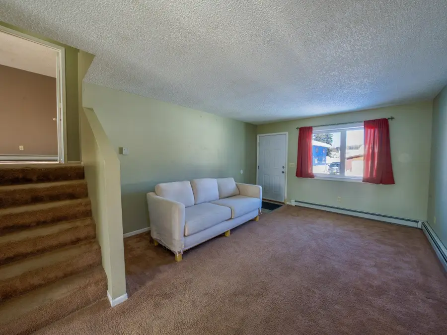 331 CARLTON DRIVE, Fairbanks, AK 99712 - #2