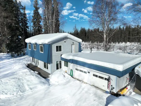 1234 CANDLE LITE LOOP, North pole, AK 99705