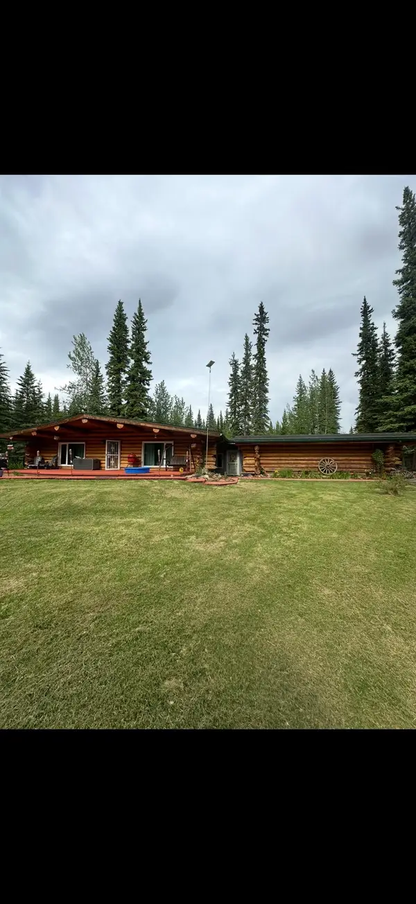 2742 BADGER ROAD, North Pole, AK 99705
