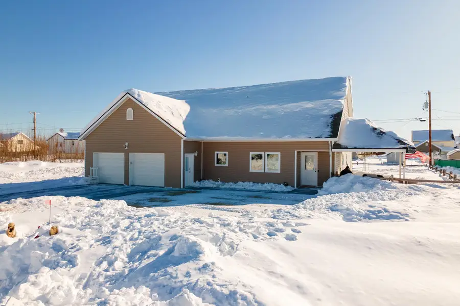 640 W 4TH AVENUE, North Pole, AK 99705 - #3